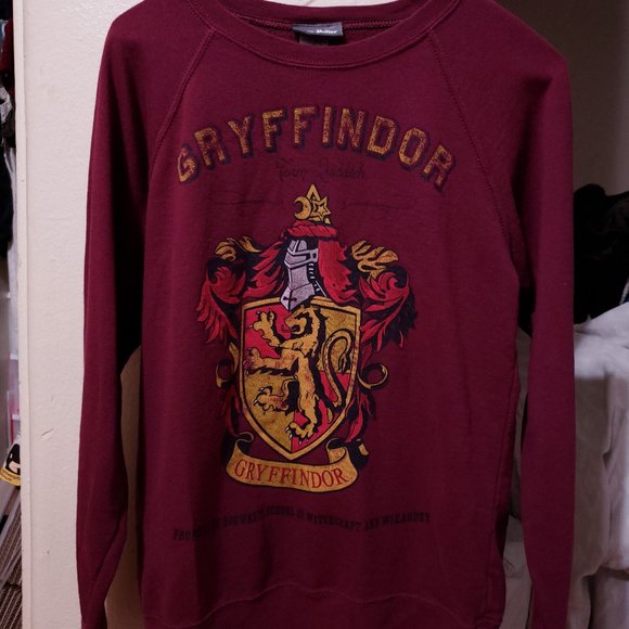 Harry Potter Women’s Red Sweater Small - Picture 1 of 7